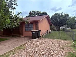 2204 Winchester Dr — Photo 18
