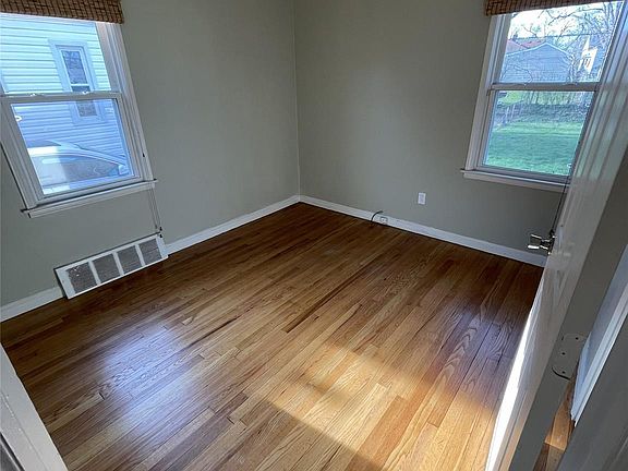 5th image of 1078 Dover Rd