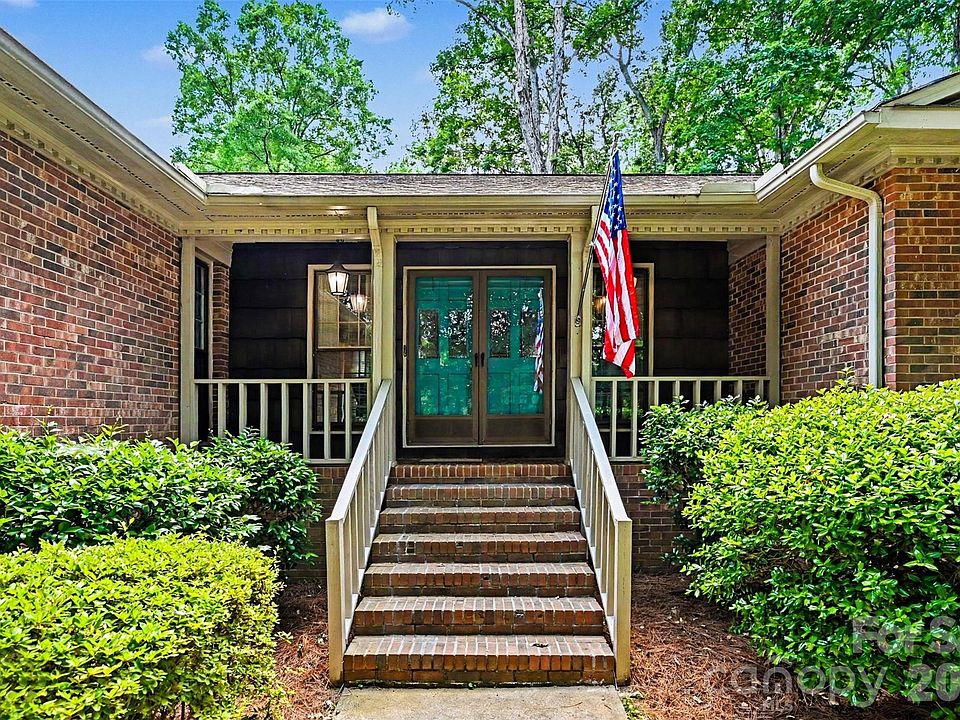 1st image of 5523 Beaver Dam Ln
