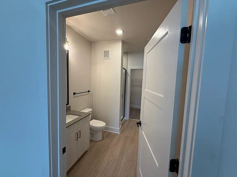 District on the Etowah Apartments — Photo 514