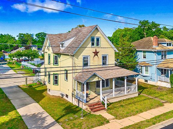 2nd image of 709 Bridgeboro St