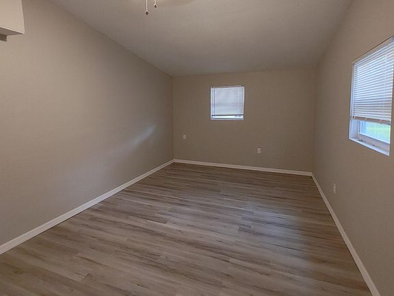 5th image of 163 NE Berry Pl
