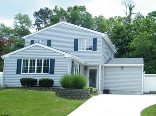 530 Holly Brook Rd, Galloway, NJ 08205