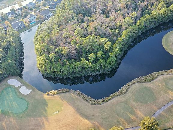 5th image of 407 Saint Johns Golf Dr