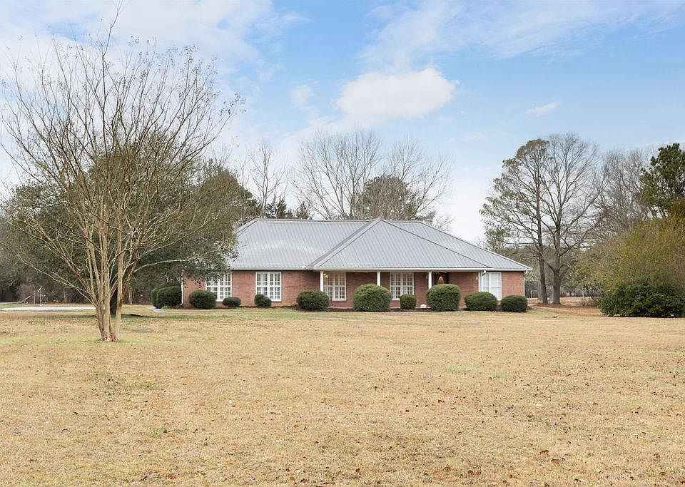 1st image of 4258 Uchee Hill Hwy
