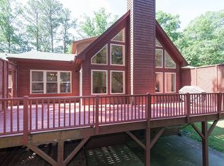 422 Mickey Ln, Cary, NC 27513