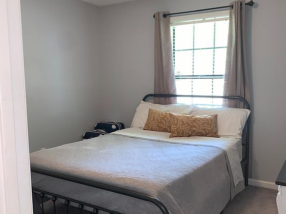 5th image of 133 Sea Pines Dr