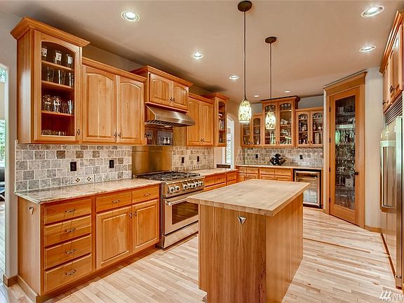 5th image of 15411 130th Avenue Ct E