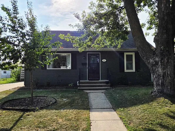 919 N Sharon St, Appleton, WI 54914
