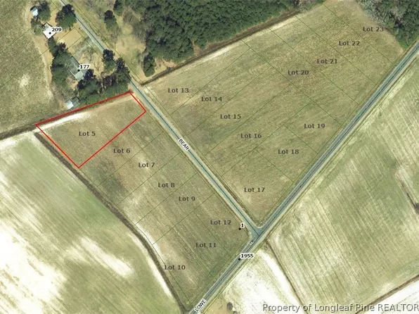 5 Bear Ln, Lumberton, NC 28360