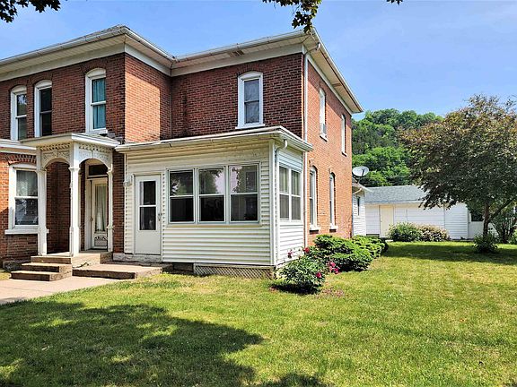 2nd image of 613 E Amelia St