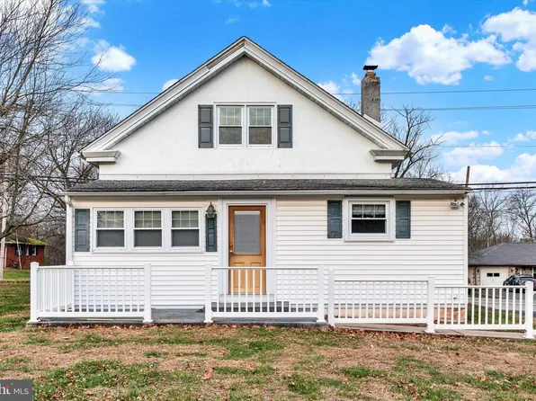 540 Gilbertsville Rd, Gilbertsville, PA 19525
