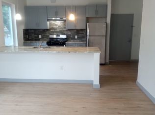 195 Lincoln Ave #A, Newark, NJ 07104