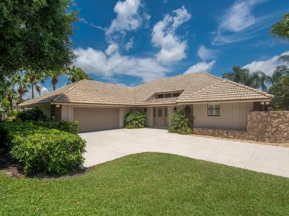 13 Balfour Rd W, Palm Beach Gardens, FL 33418