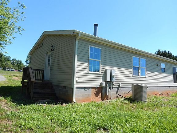 3rd image of 288 Fredericksburg Rd