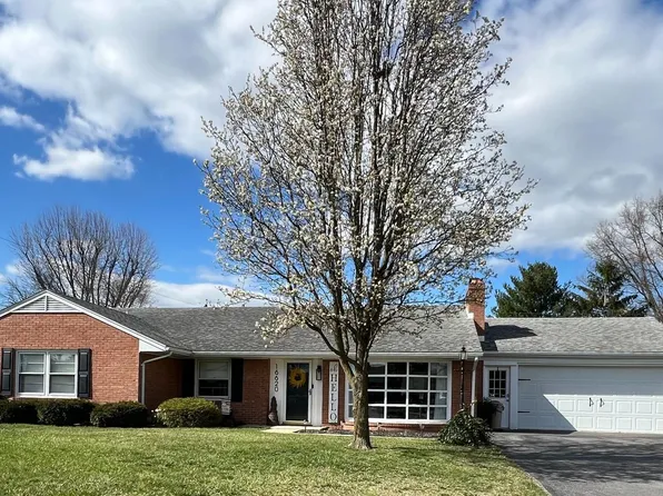 16620 Johnson Dr, Williamsport, MD 21795