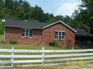 807 Rockgate Rd, Flatwoods, KY 41139