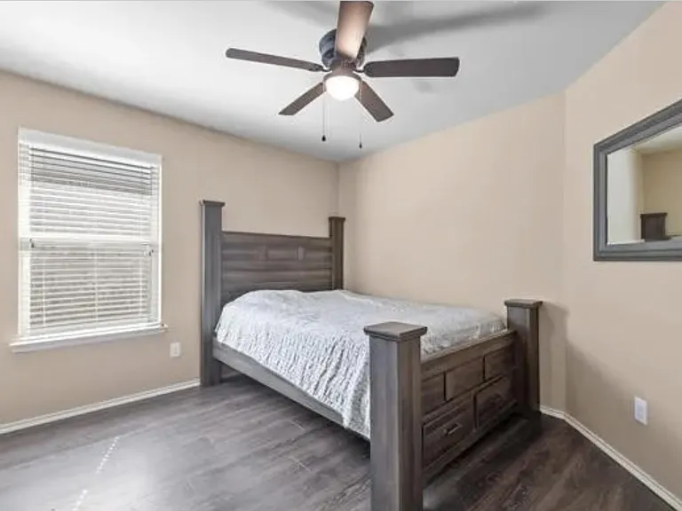 2107 Hartley Dr — Photo 10
