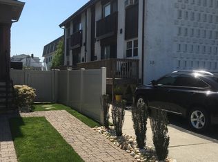 16 S Madison Ave APT 2, Margate City, NJ 08402