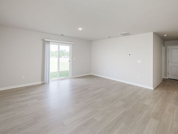 3rd image of 1014 Cleveland Meadows Trl