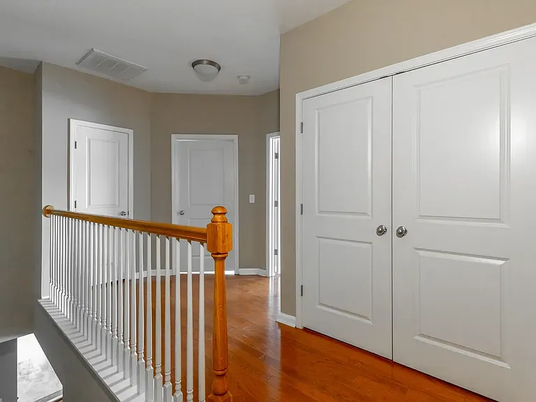 4102 Regency Ct — Photo 16