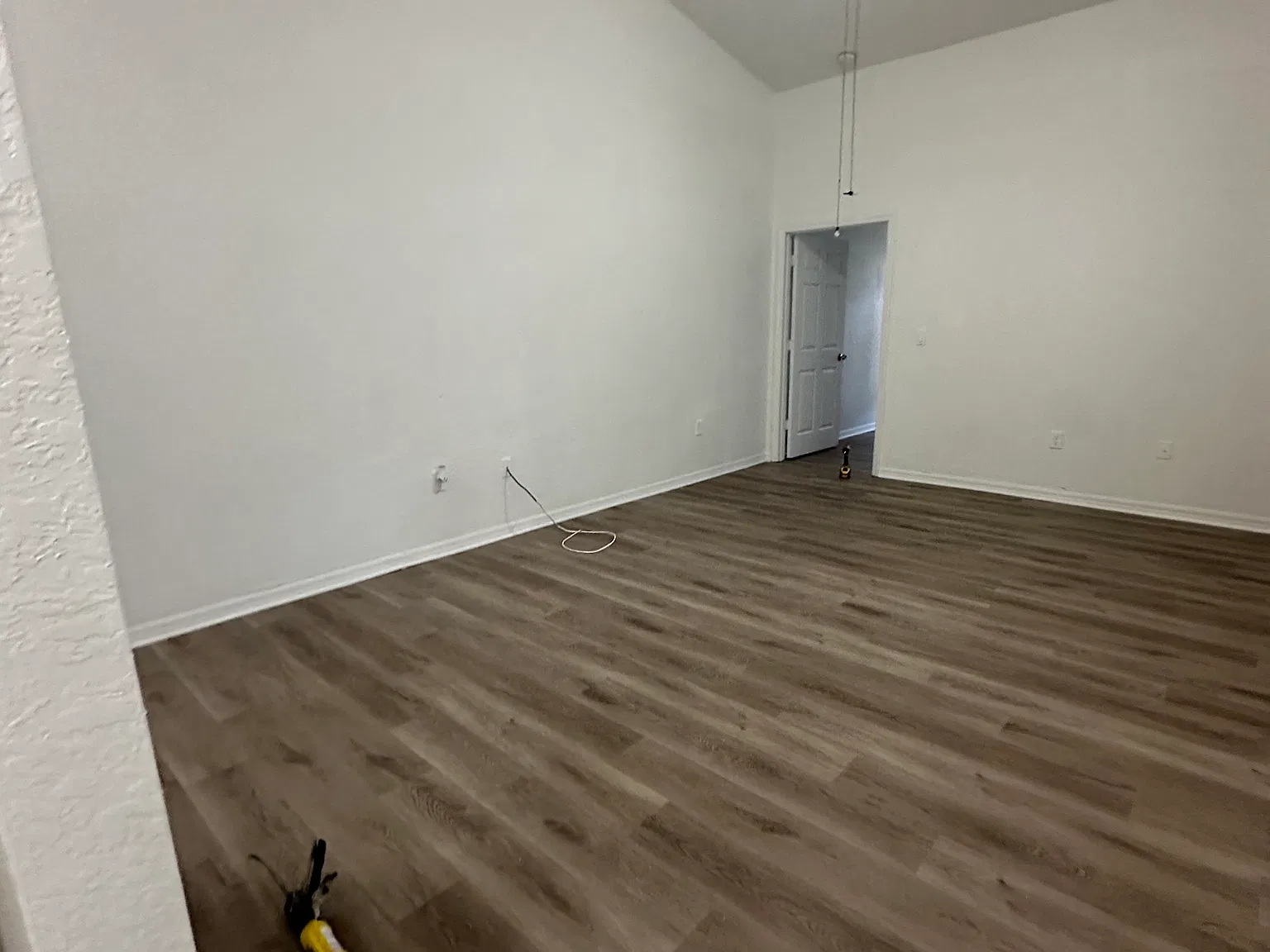 2 bed, 1000 sqft, $1,375 — Photo 3