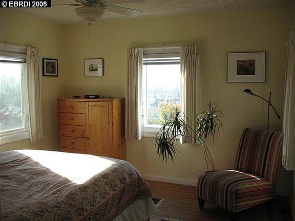 4th image of 6163 Laird Ave