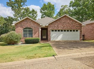 101 Creekview Ter, Hot Springs, AR 71913