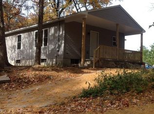 106 Summer Dr, Southwick, MA 01077