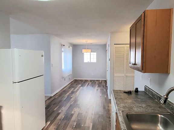 5th image of 2488 Stratford Crossing Dr