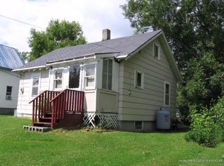 30 Brookview Ave, Fort Fairfield, ME 04742