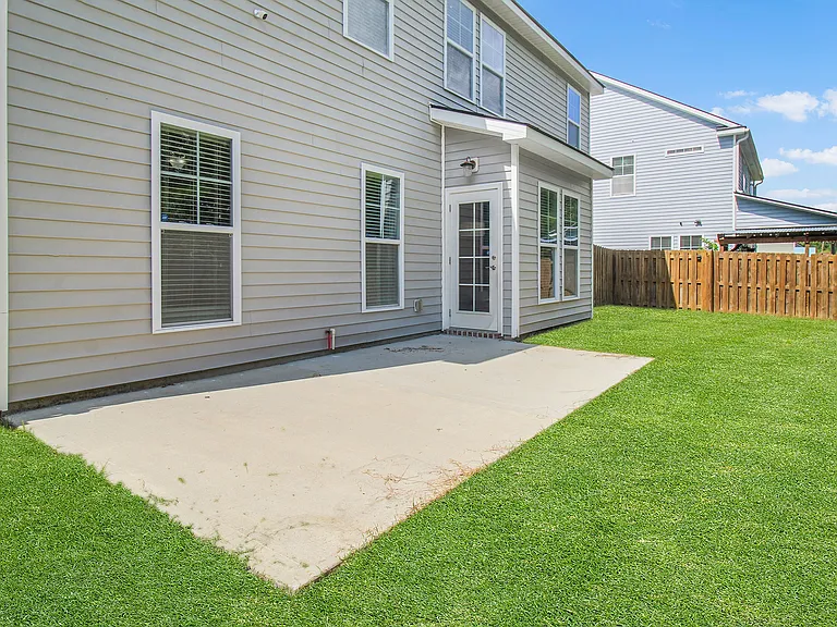 224 Willow Point Cir — Photo 36