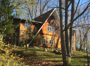 5 Pennsylvania Way, Hopatcong, NJ 07843