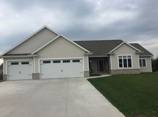 4461 N Star Point Ln, Appleton, WI 54913