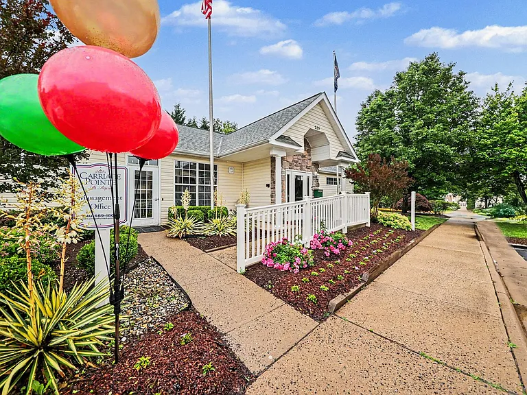 33 Fern Oak Cir #103 — Photo 26