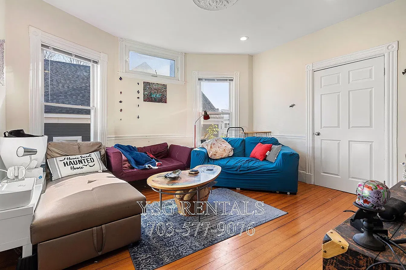 8 Rockledge St — Photo 4