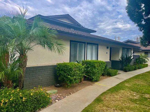 White Oak Pl Apts (Escondido), 2555-2545-2559 White Oak Pl #2555UNITA, Escondido, CA 92027