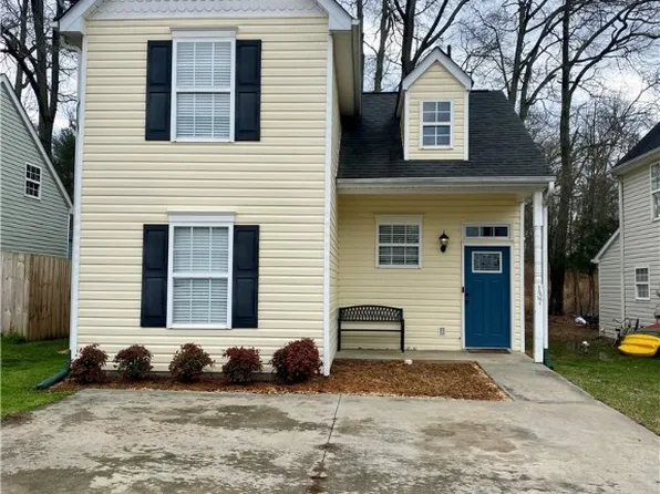 137 Crown Ct, Williamston, SC 29697