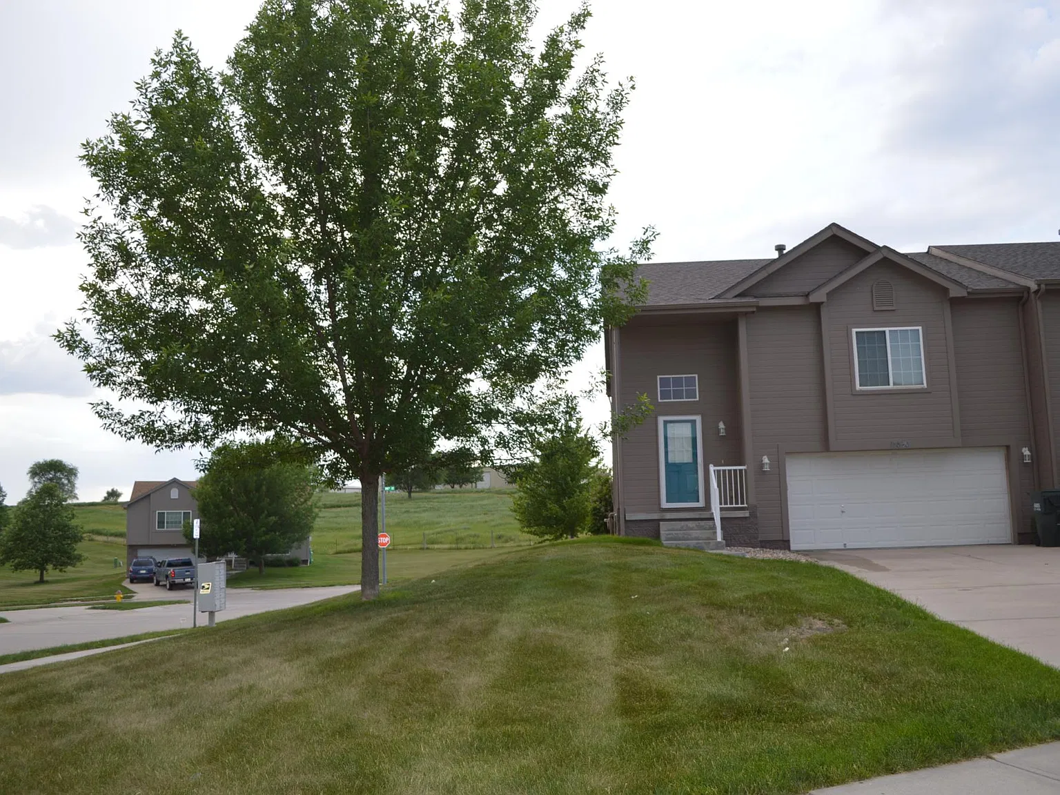 3 bed, 1679 sqft, $2,200 — Photo 2