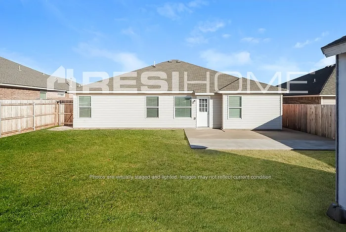 10712 NW 27th St — Photo 14