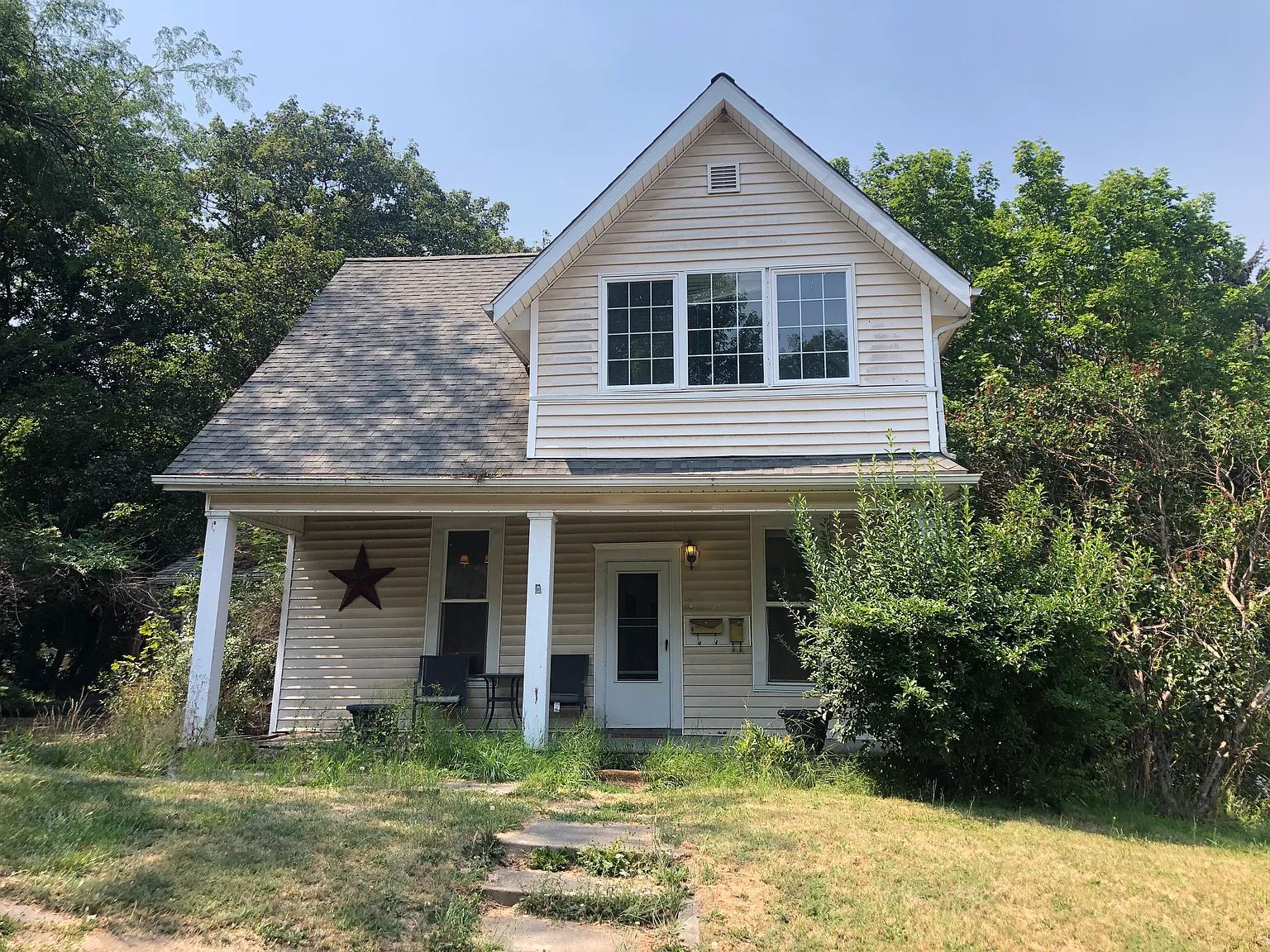 3 bed, 2.5 bath, 2000 sqft, $1,800 — Photo 1