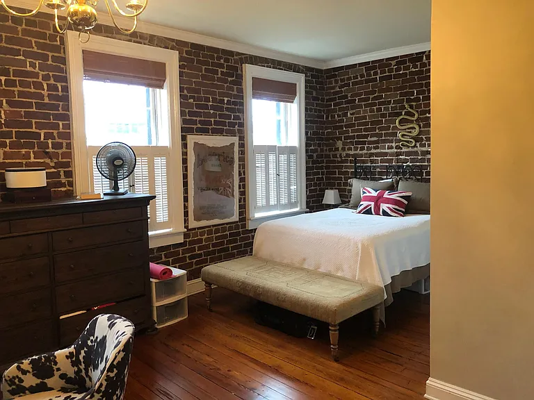 418 E Macon St — Photo 10