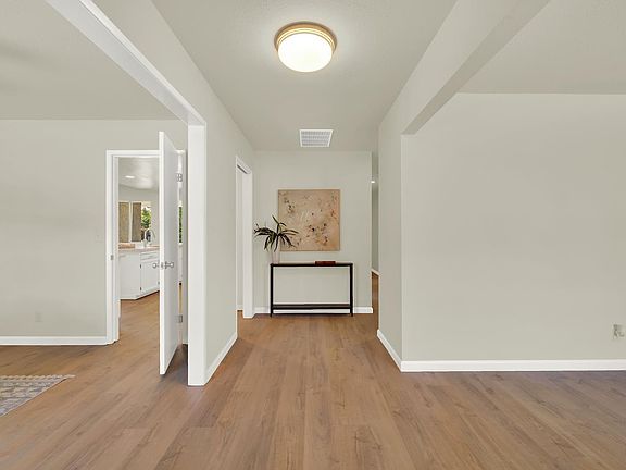 4th image of 143 Primrose Lane