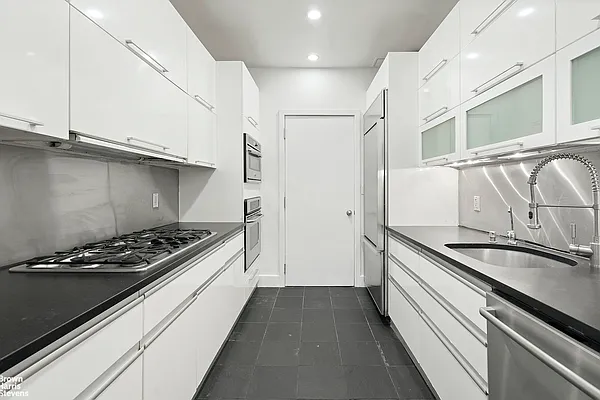 Sold by Brown Harris Stevens | media 18