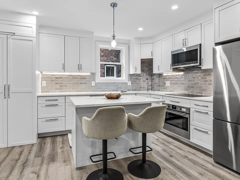 149 Charles St #3