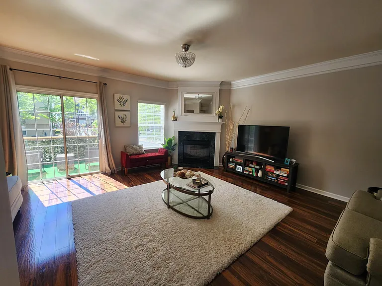 2484 Ivey Crest Cir — Photo 7