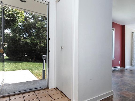 2nd image of 172 Fairway Drive #U172