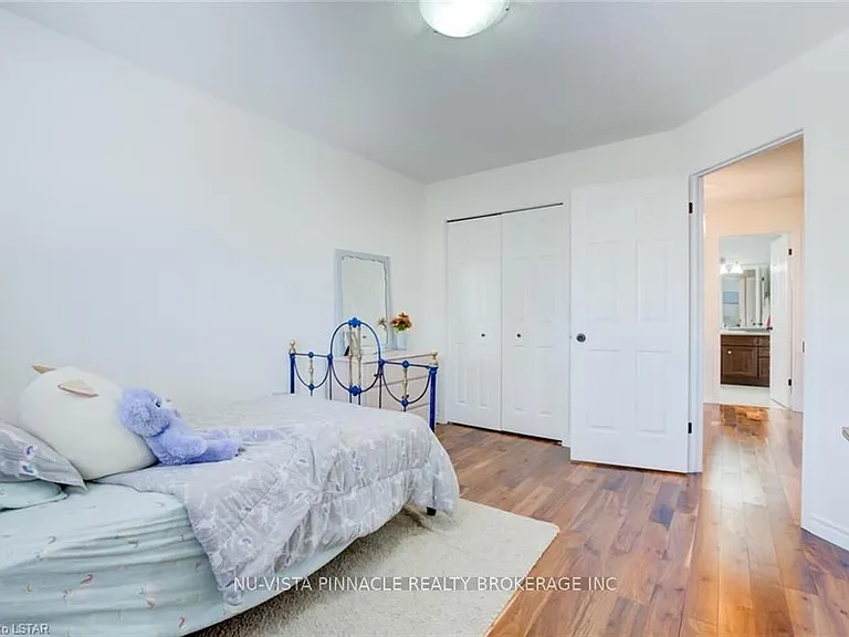 96 Reid Ct — Photo 23
