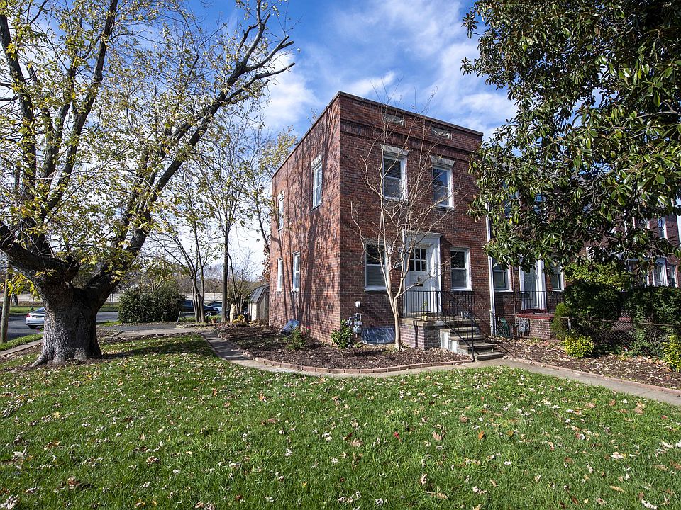 1st image of 420 Earl St
