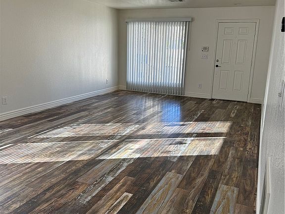 4th image of 10799 Flame Vine Ct